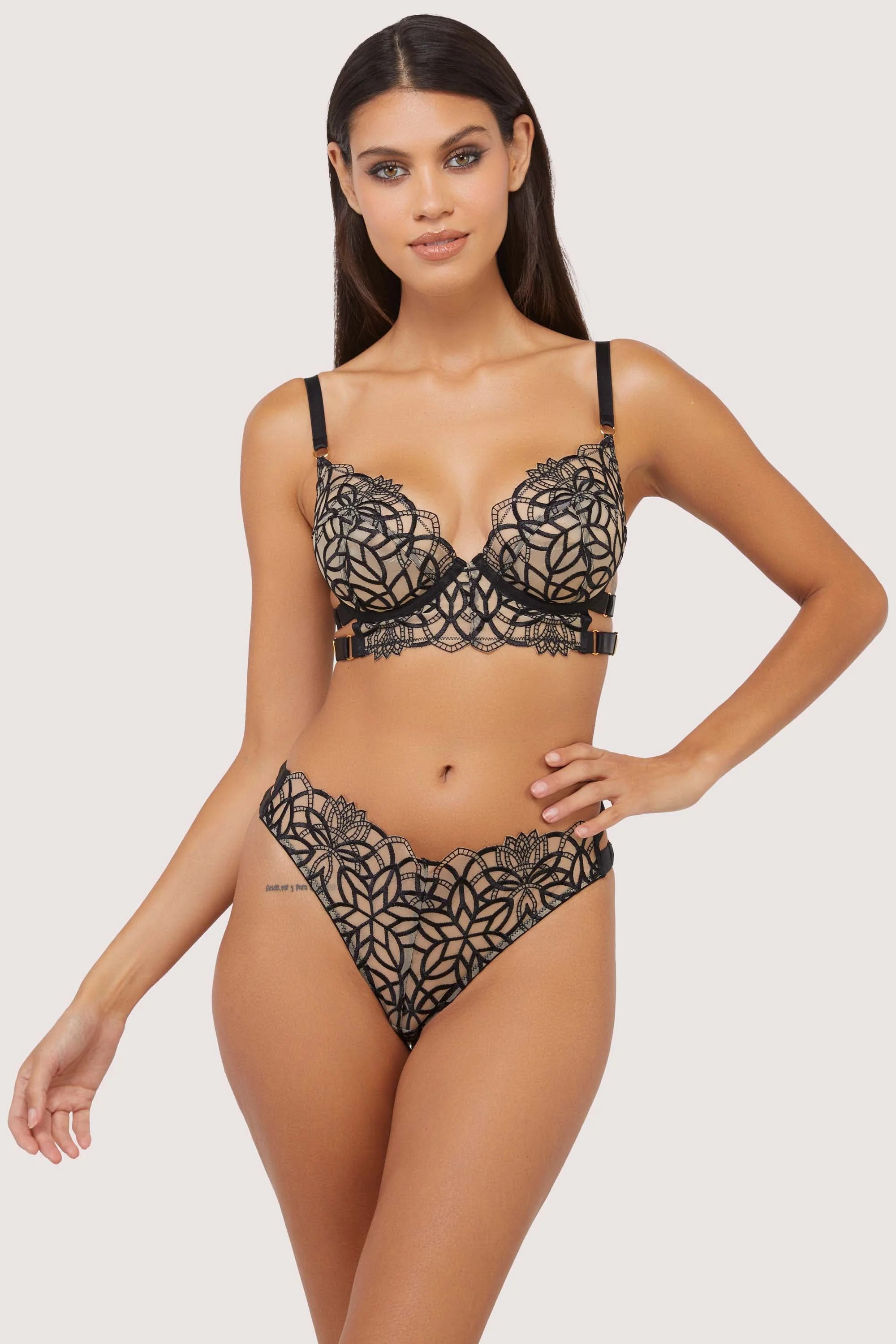 Aisha Black Optical Embroidery Ring Bra - Image 4