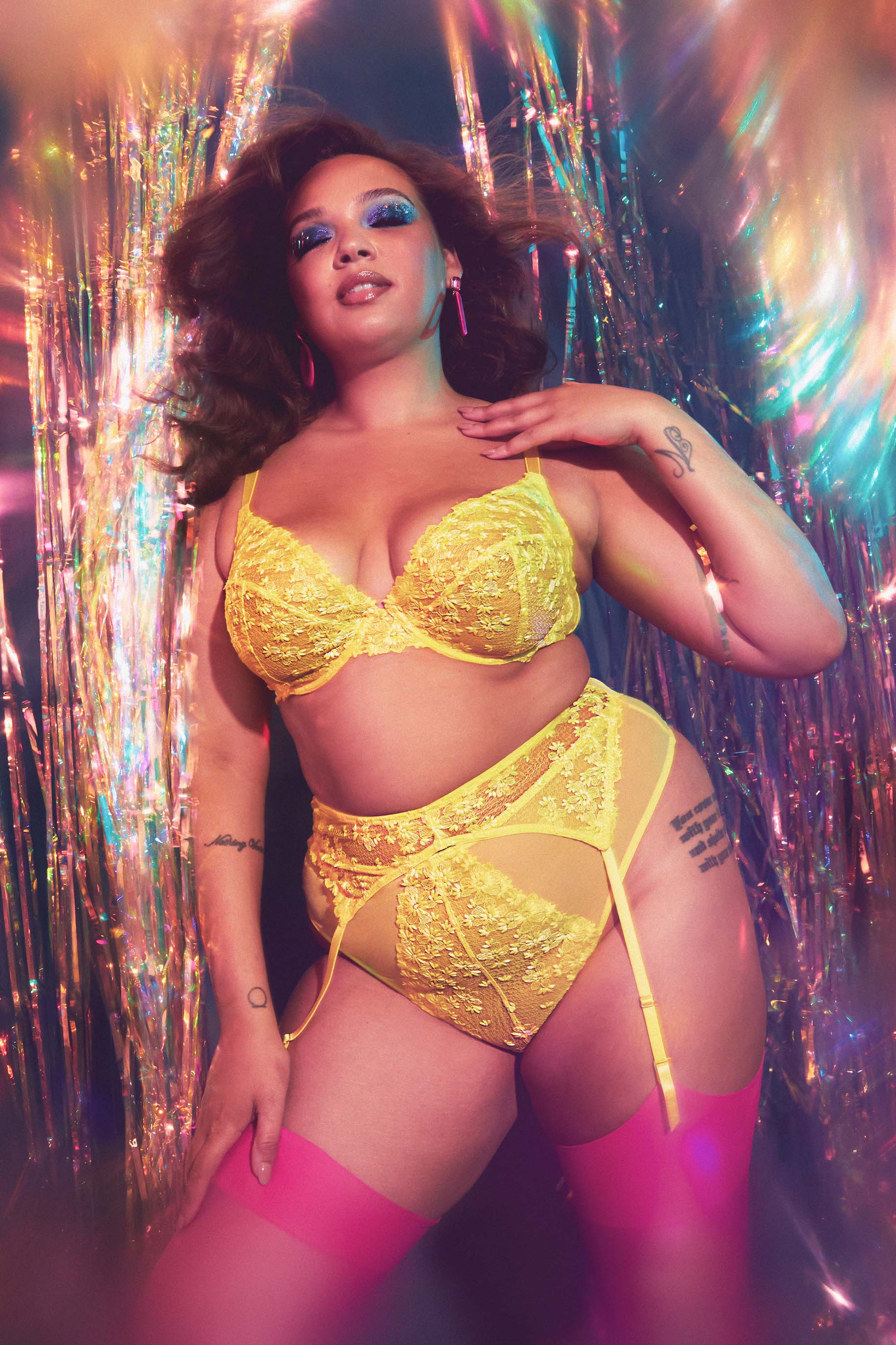 Audre Yellow Embroidery Plunge Bra - Image 2