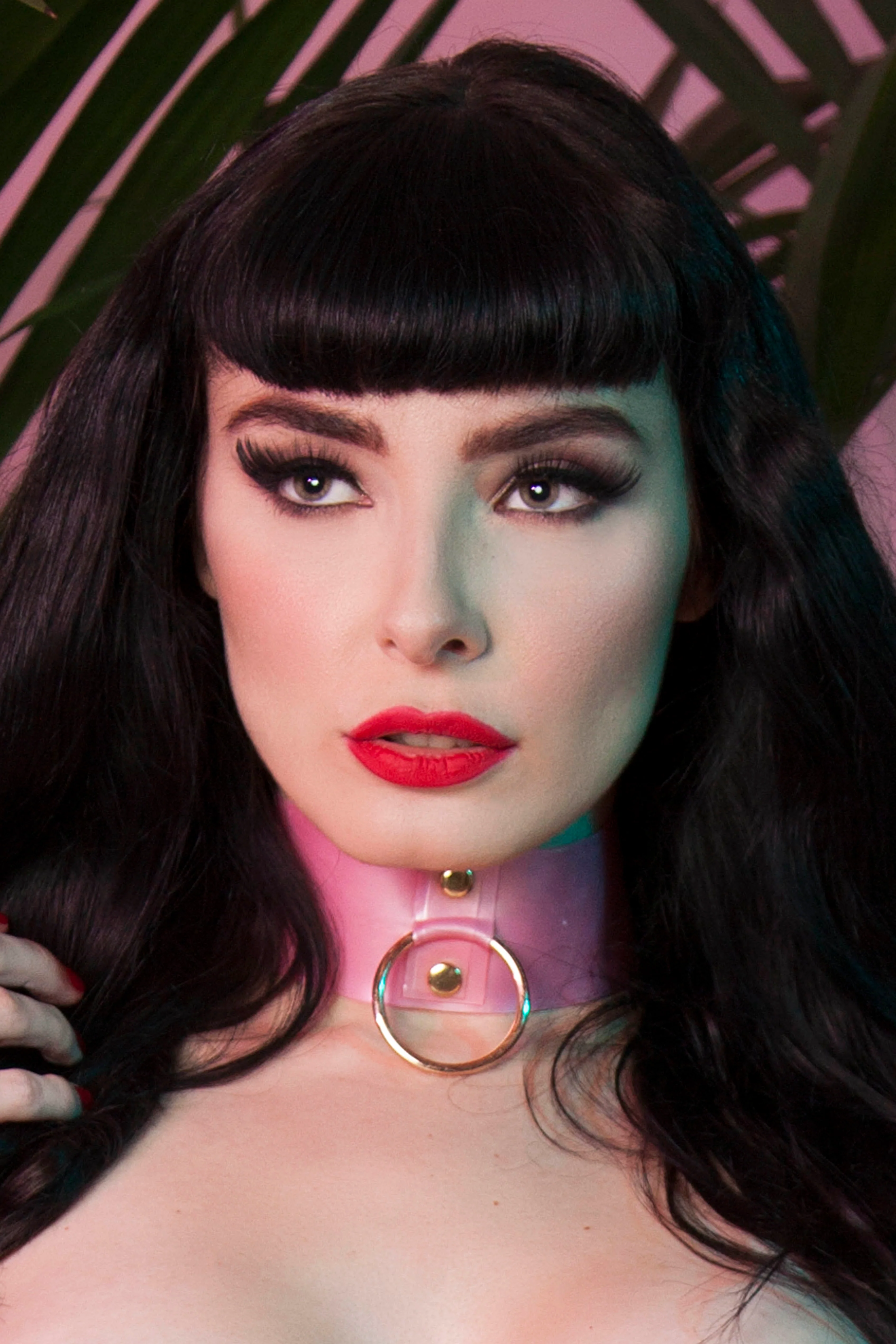 Bettie Page Pink Latex Ring Choker - Image 2