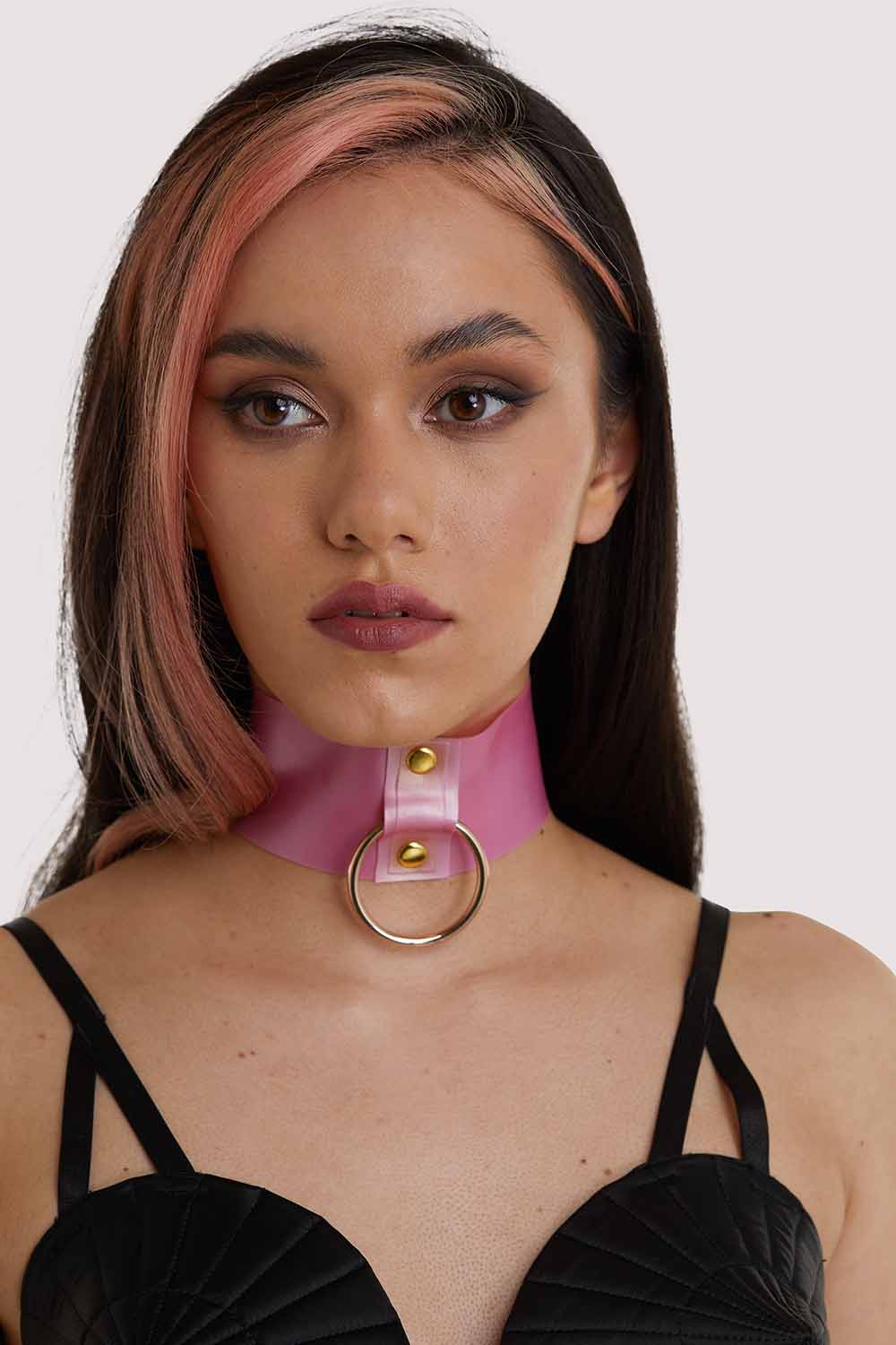 Bettie Page Pink Latex Ring Choker - Image 3