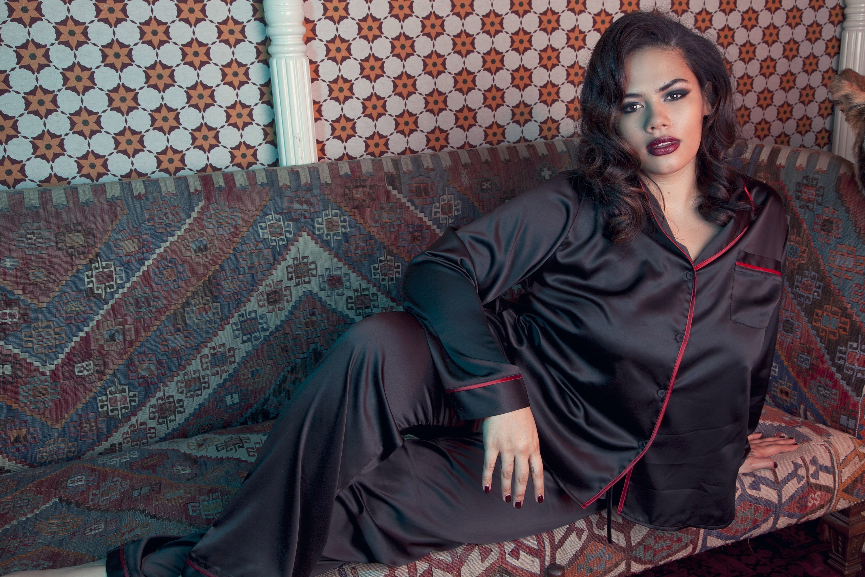 Black and Red Smoking Suit Pj Set Curve - Image 3