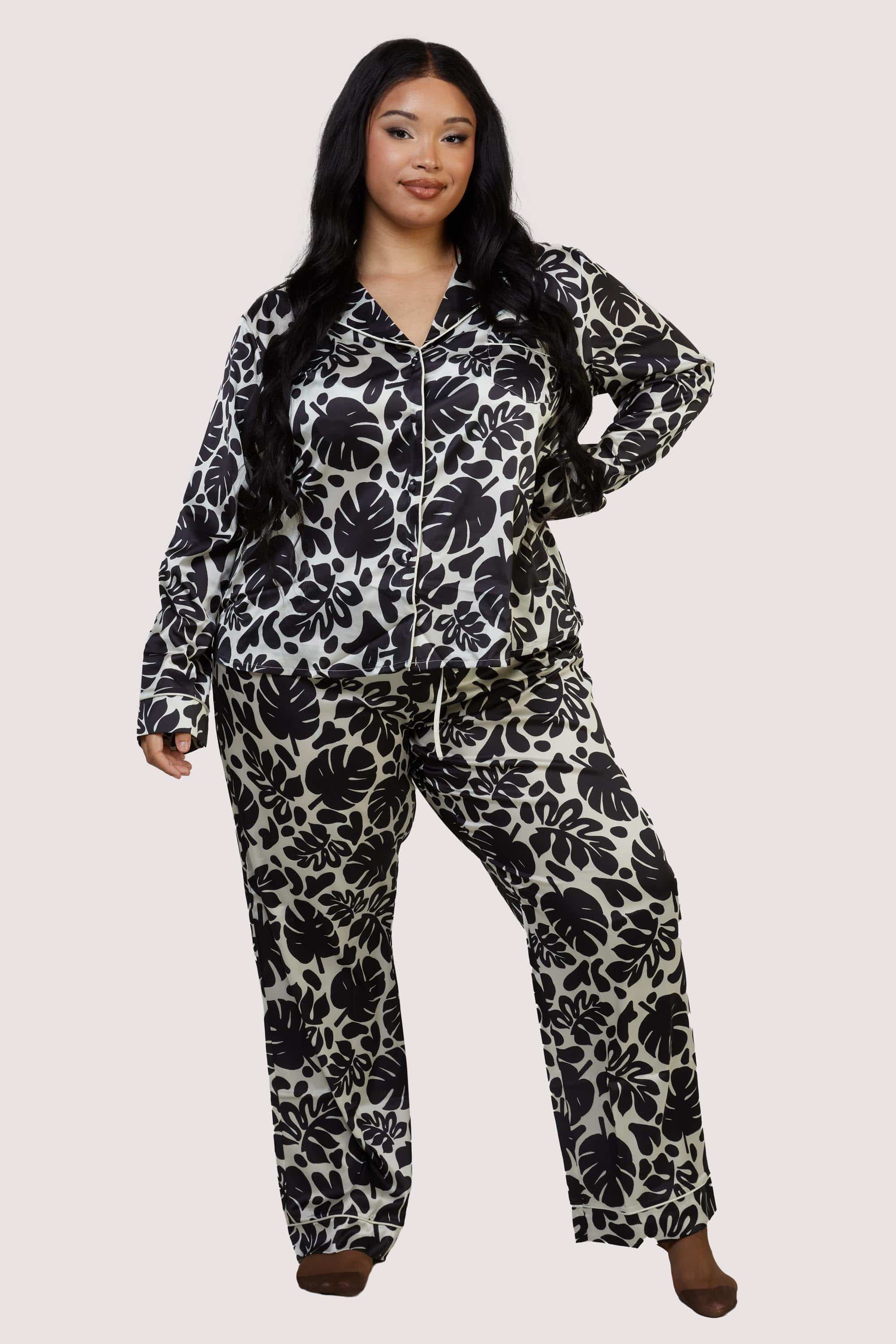 Black and White Abstract Leaf Long Sleeve Pyjama Set - Image 7