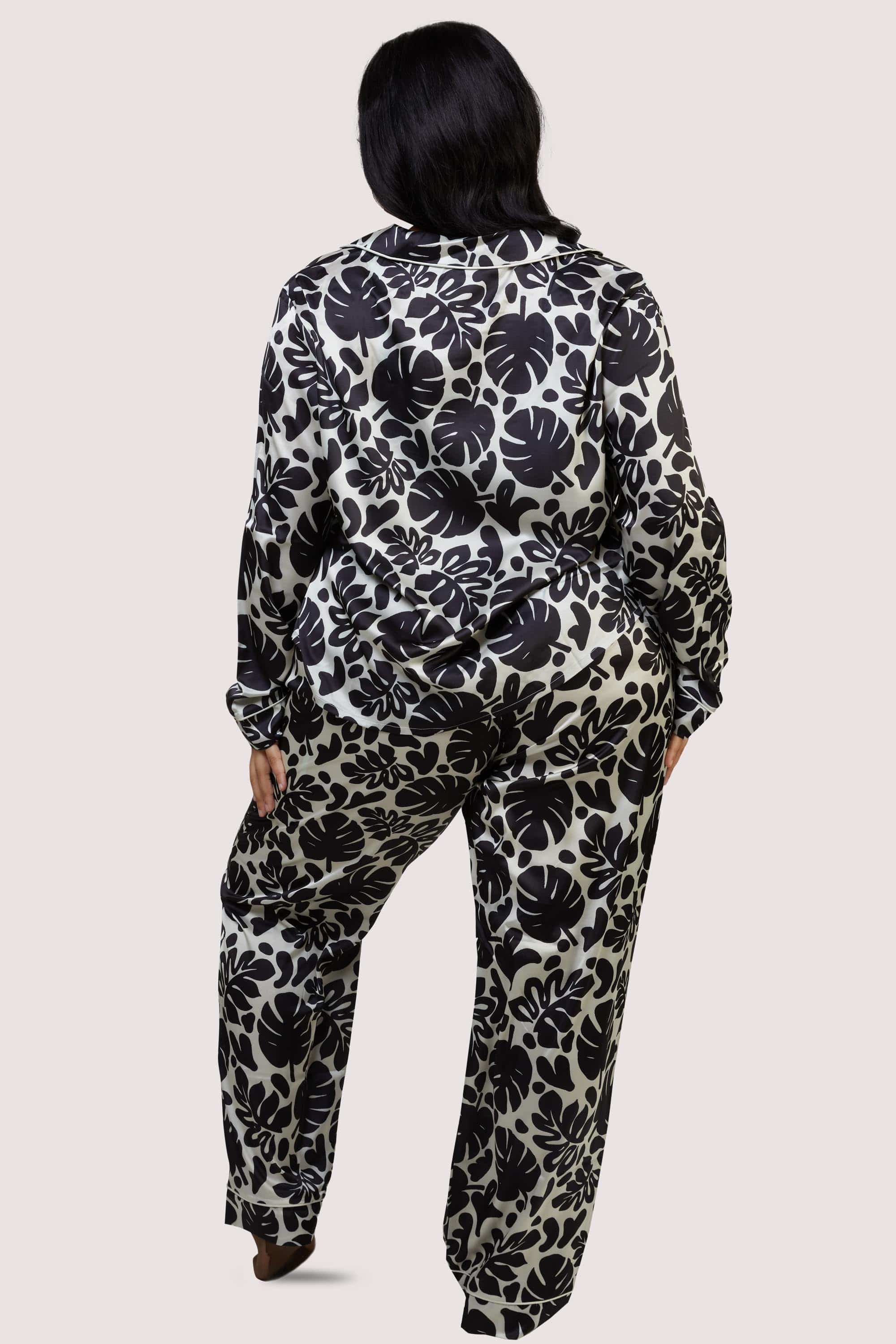 Black and White Abstract Leaf Long Sleeve Pyjama Set - Image 8