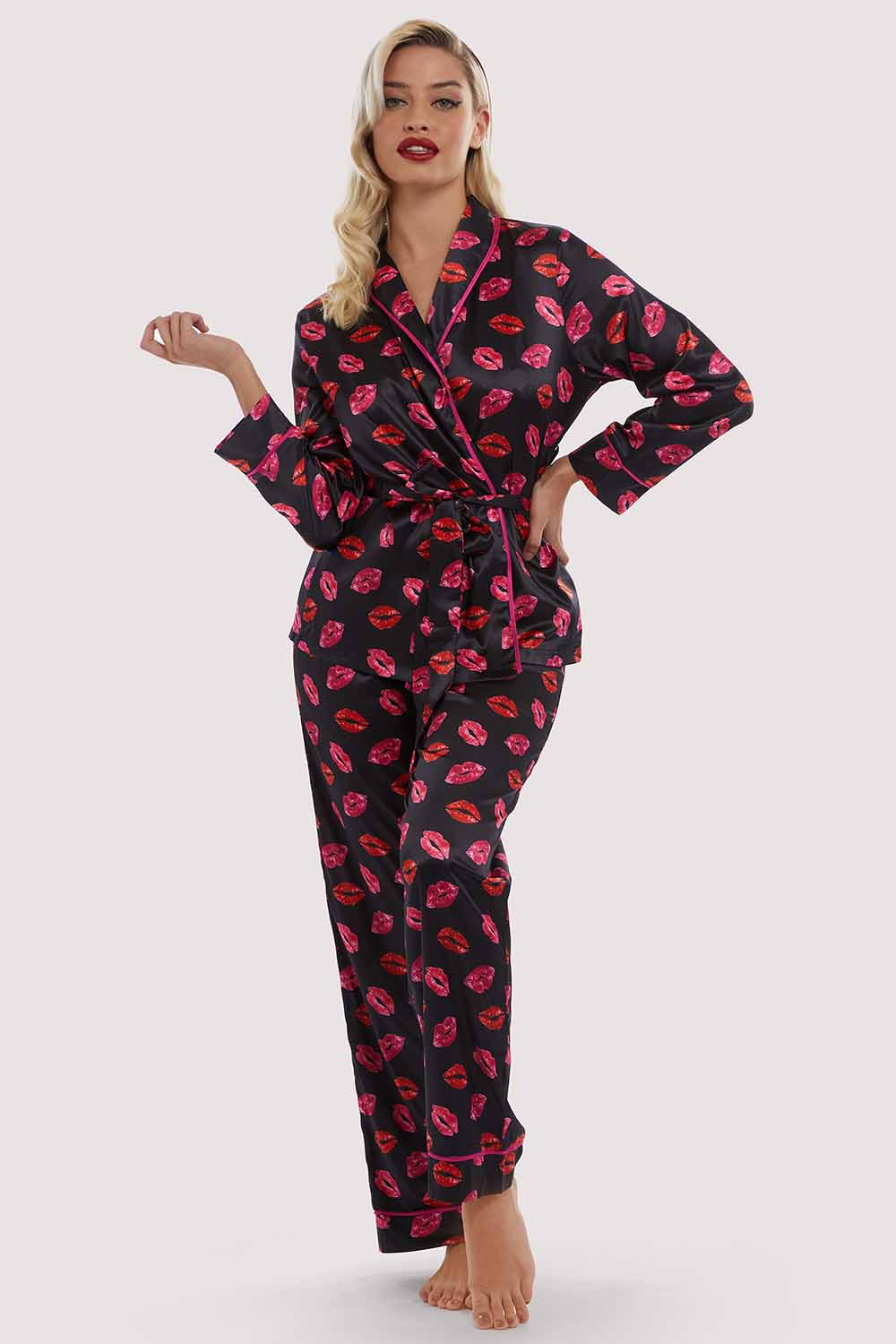 Kiss Print Tie PJ Top And Bottom - Image 2