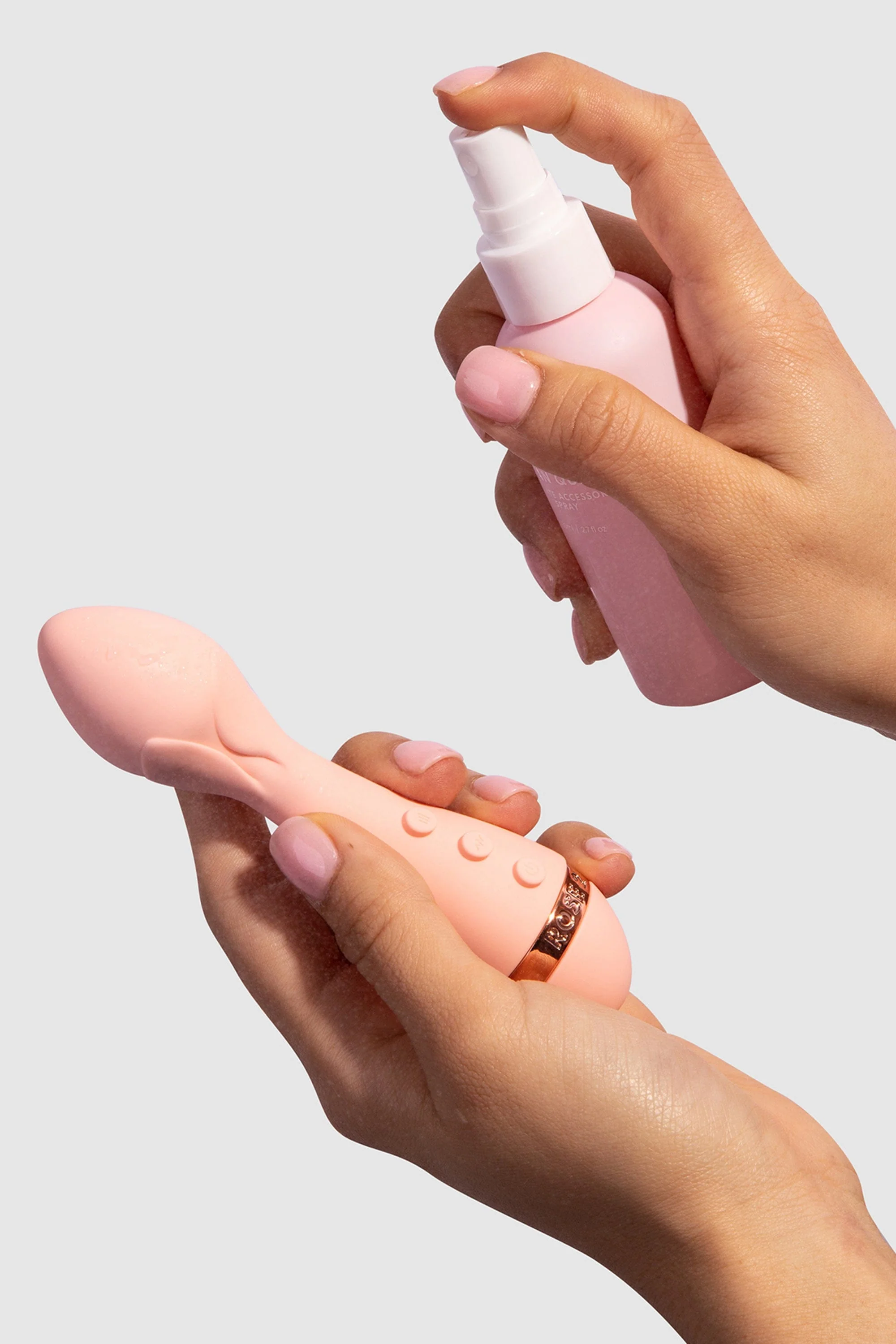 Clean Queen Intimate Accessory Spray - Image 4
