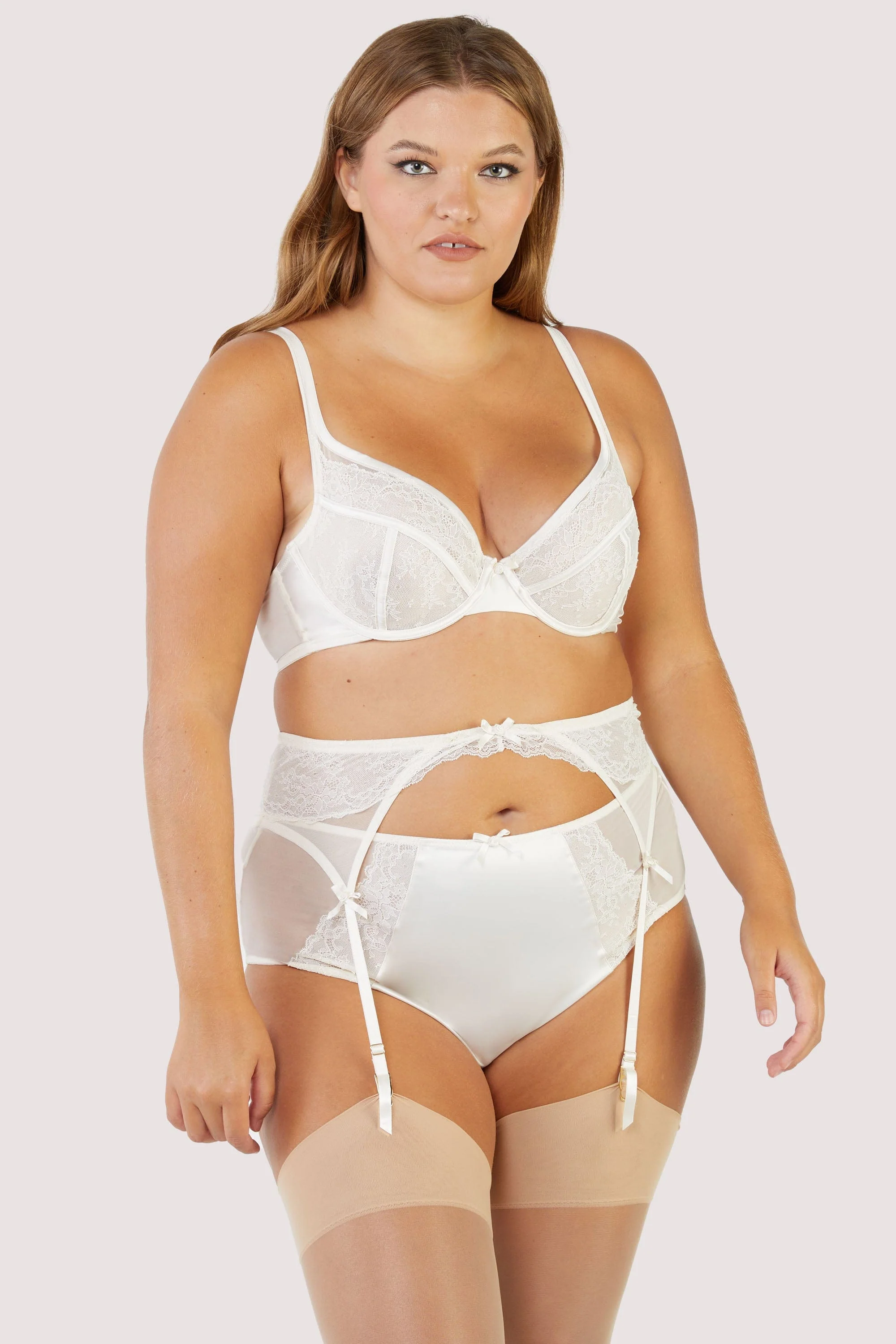 Ellery Classic Pale Rose Lace Suspender Belt - Image 5
