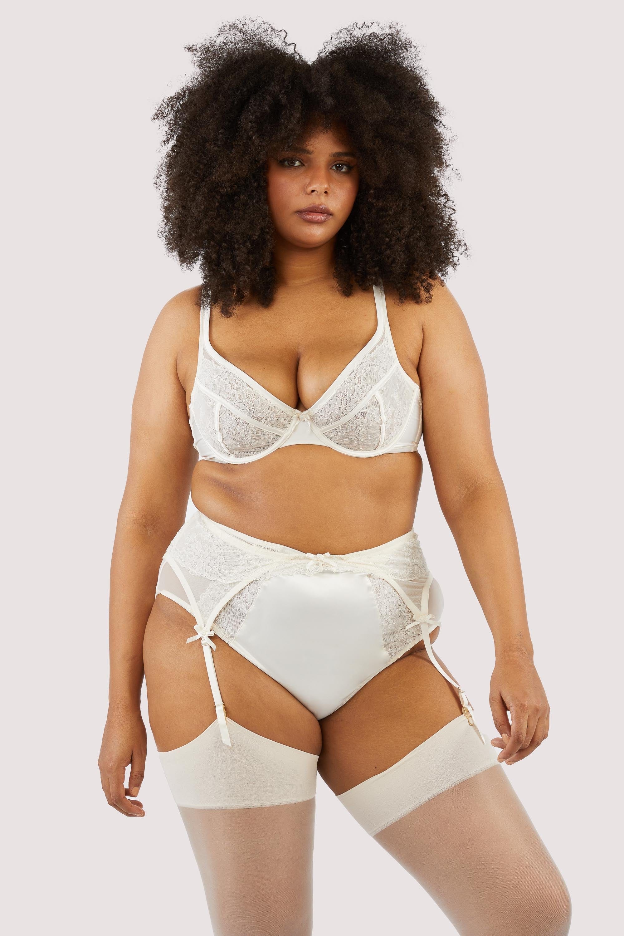 Ellery Classic Pale Rose Lace Suspender Belt - Image 9