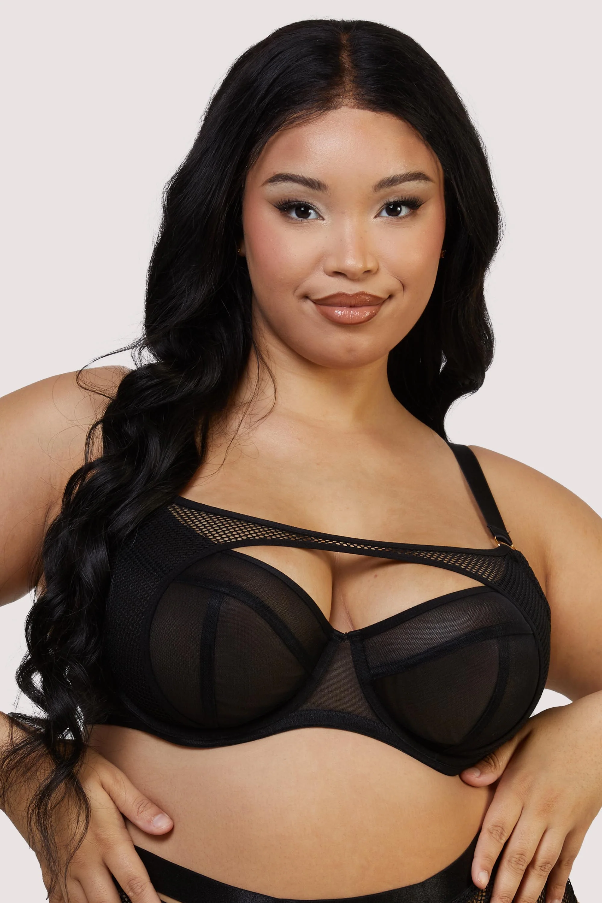 Haley Black Fishnet Panelled Balconette Bra - Image 2