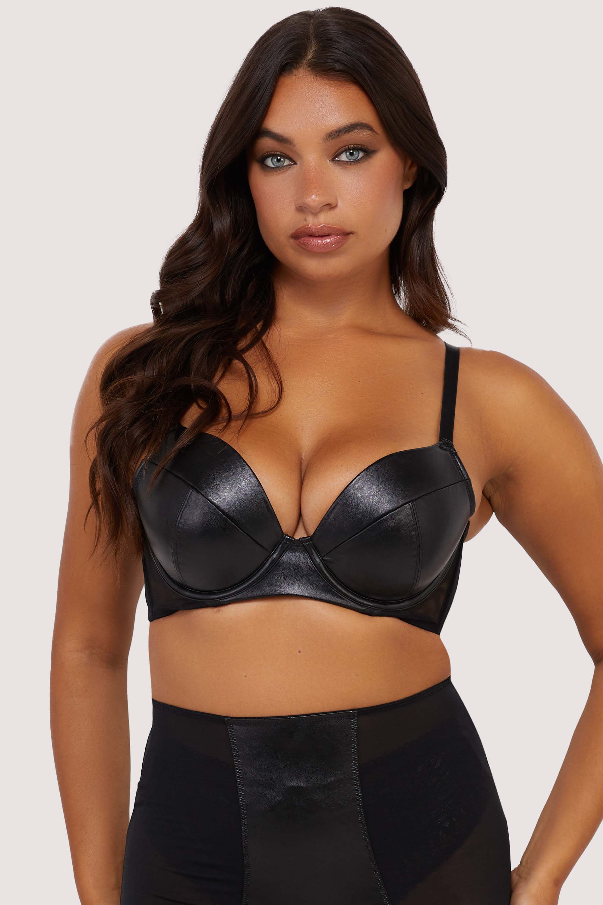 Iris Black Leatherette Padded Plunge Set - Image 4