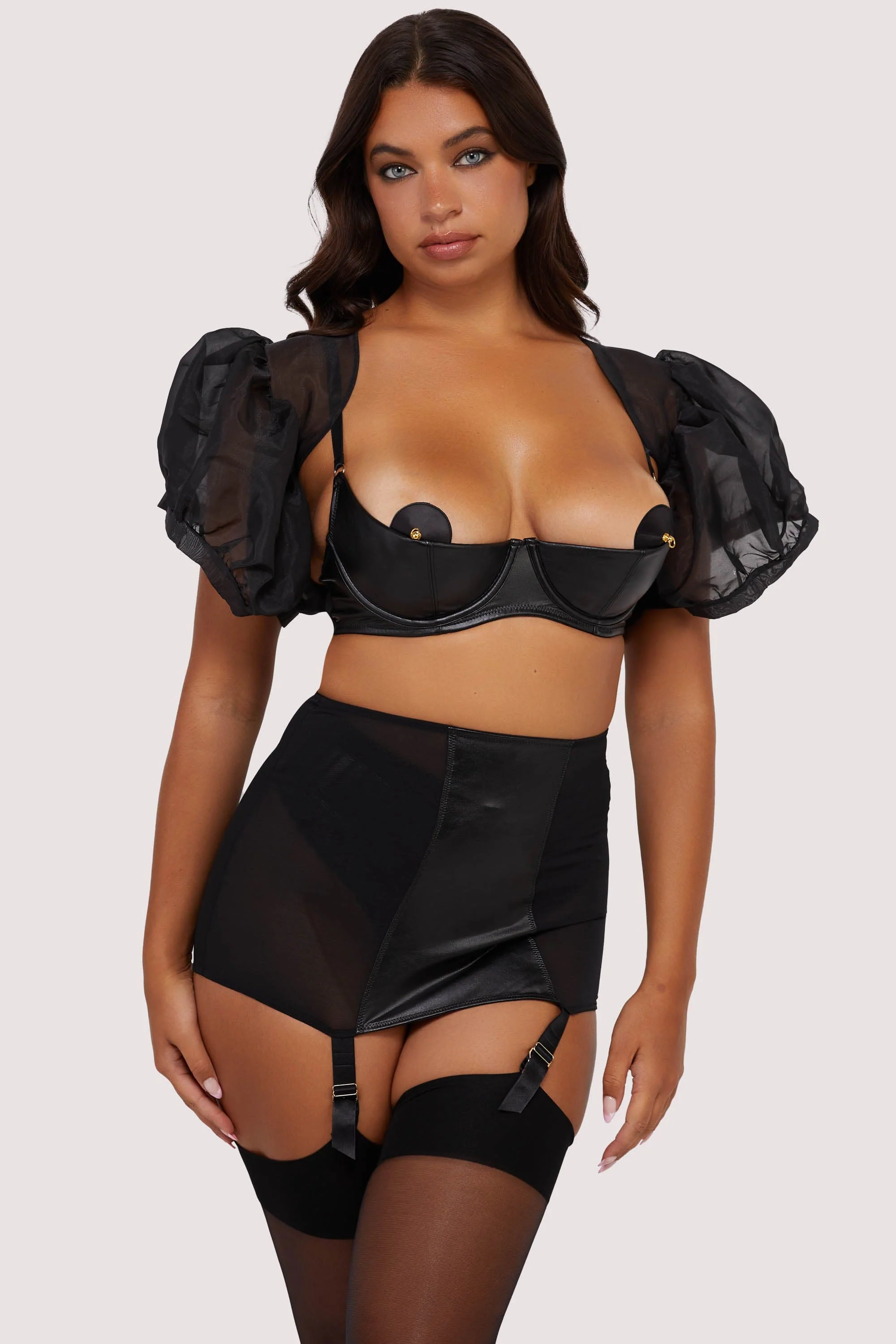 Iris Black Leatherette Padded Plunge Set - Image 9