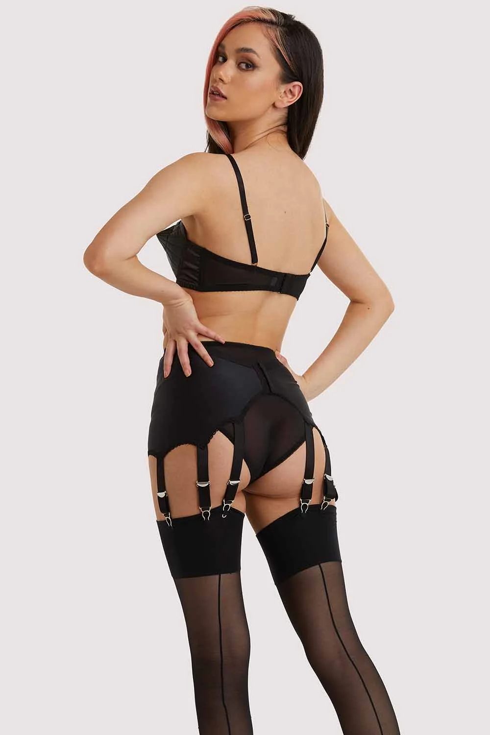 Retro Classics 8-Strap Suspender Belt - Image 5