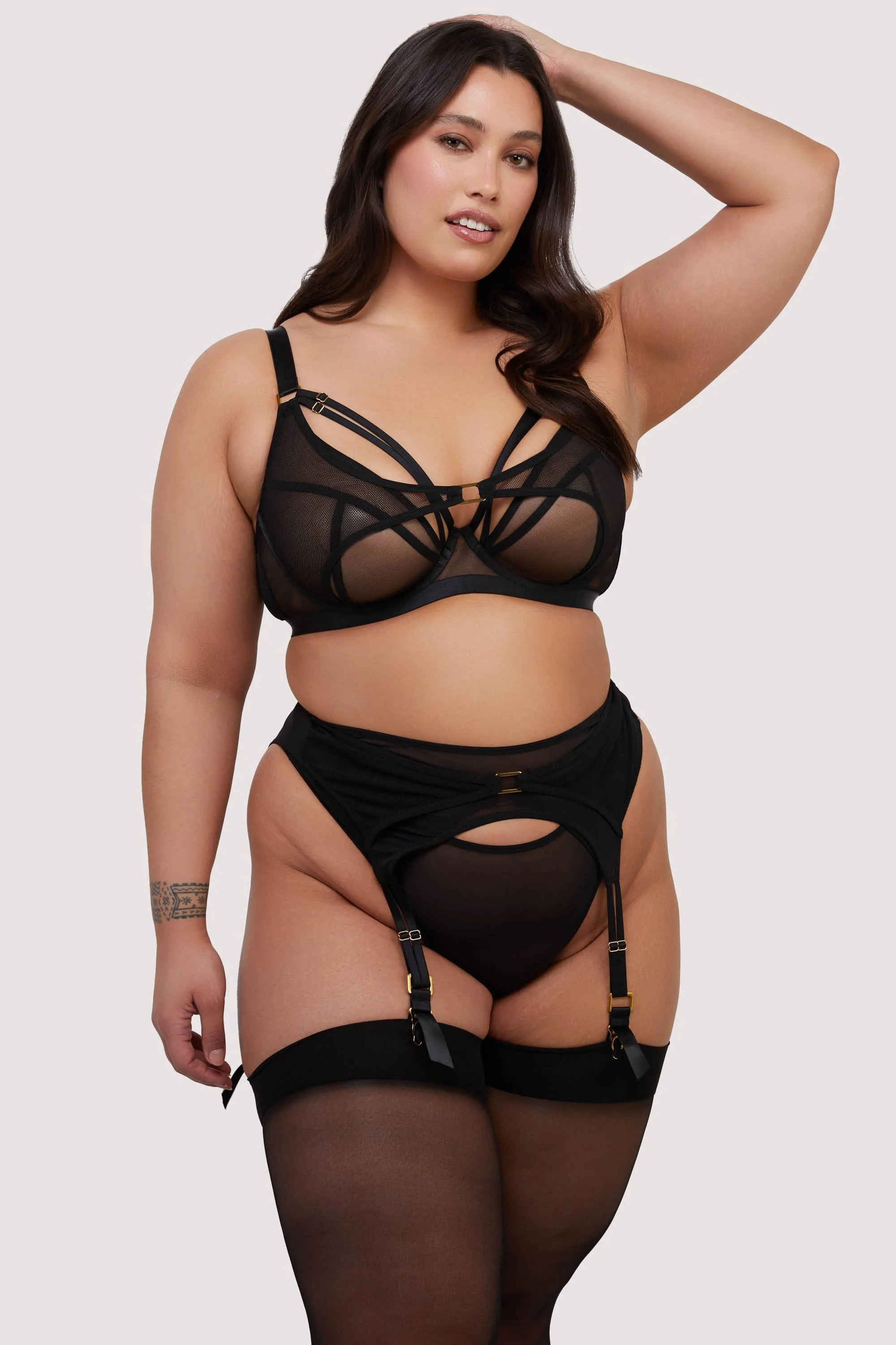 Holland Strappy Fishnet and Mesh Suspender Belt - Image 7