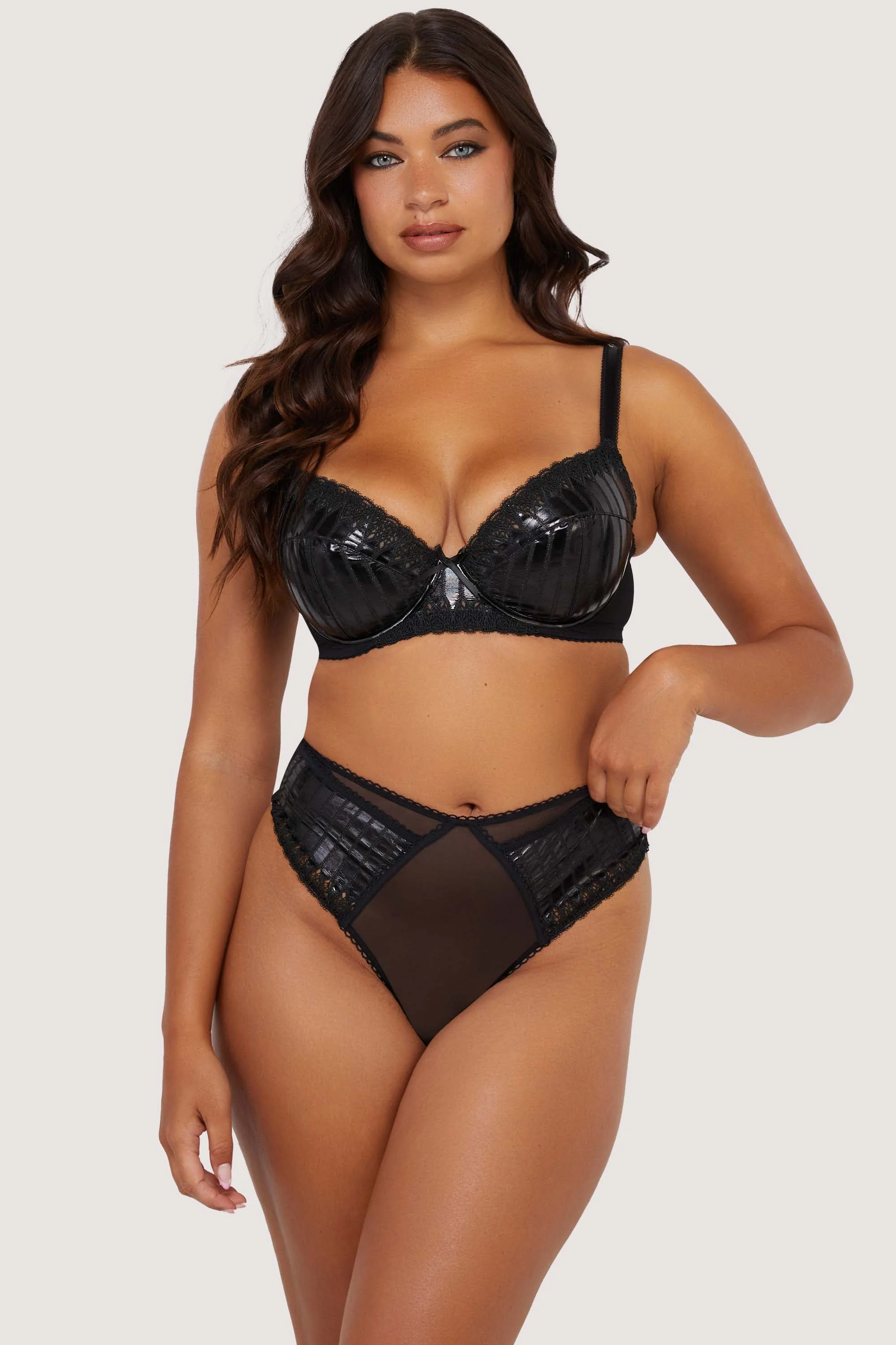 Jacinda Embroidered Bra - Image 4