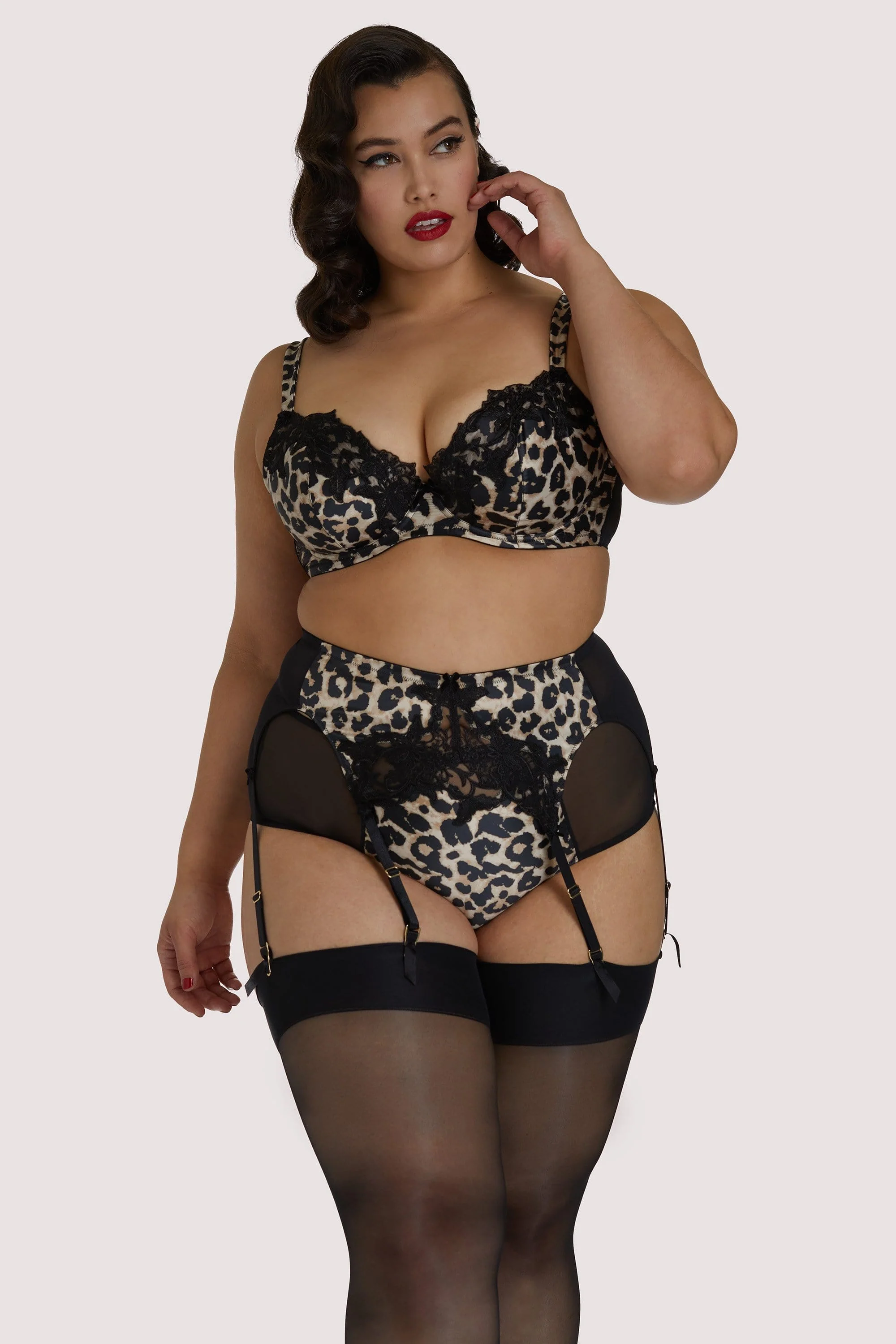 Millicent Leopard Curve Suspender Belt - Image 3