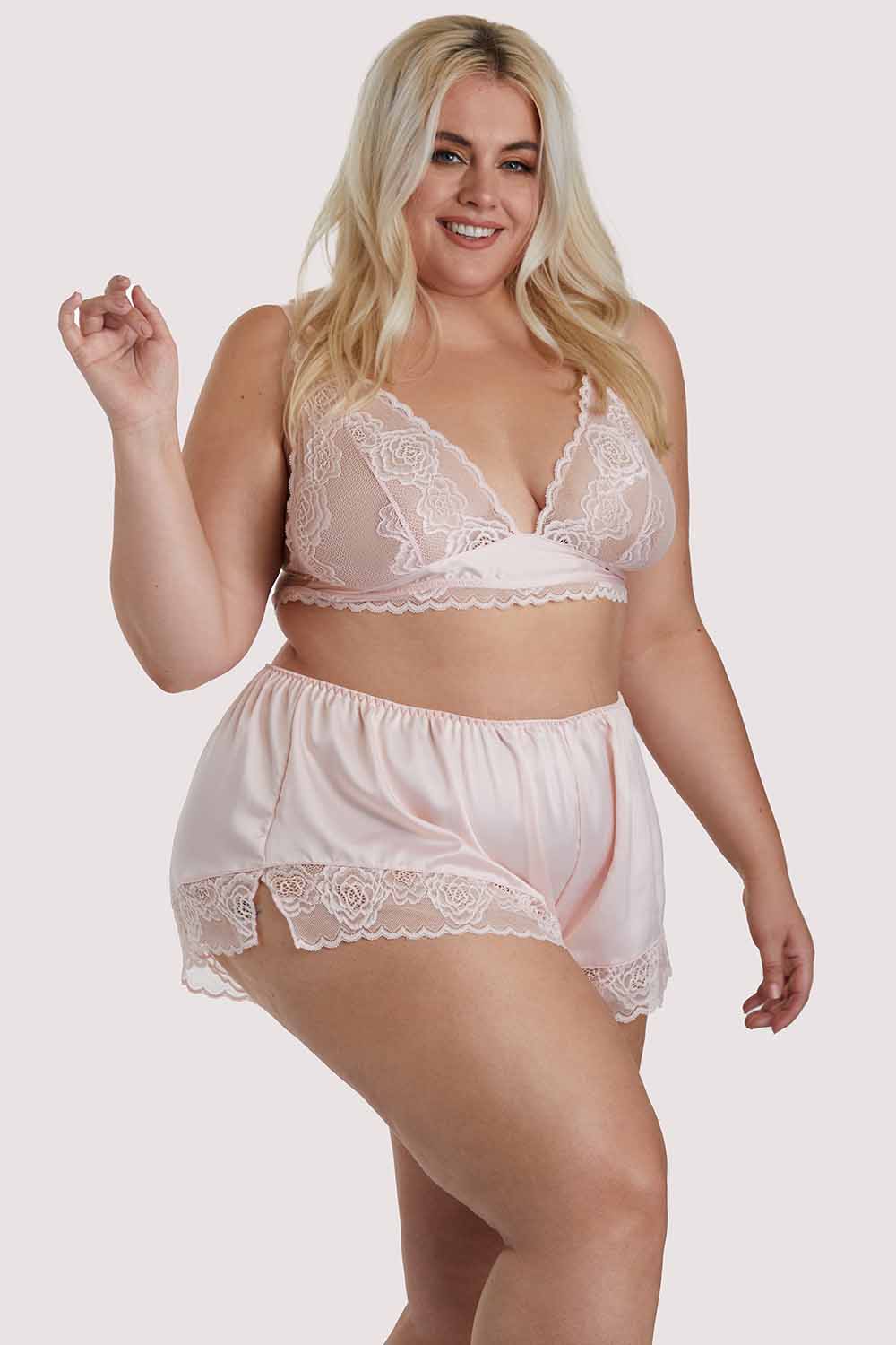 Georgina Lace Bra & Shorts - Image 2