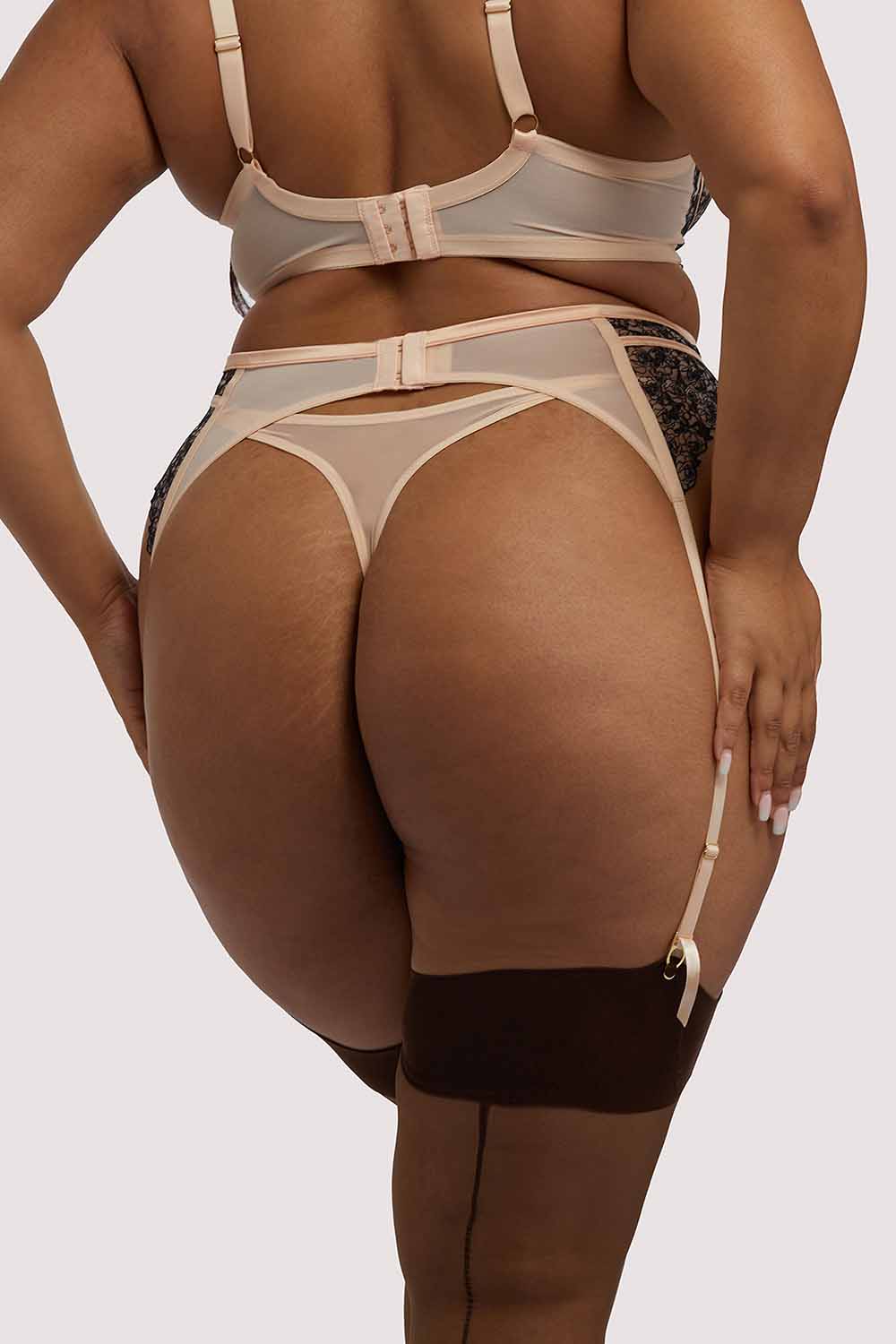 Skull & Roses Embroidery Peach Suspender Belt - Image 9