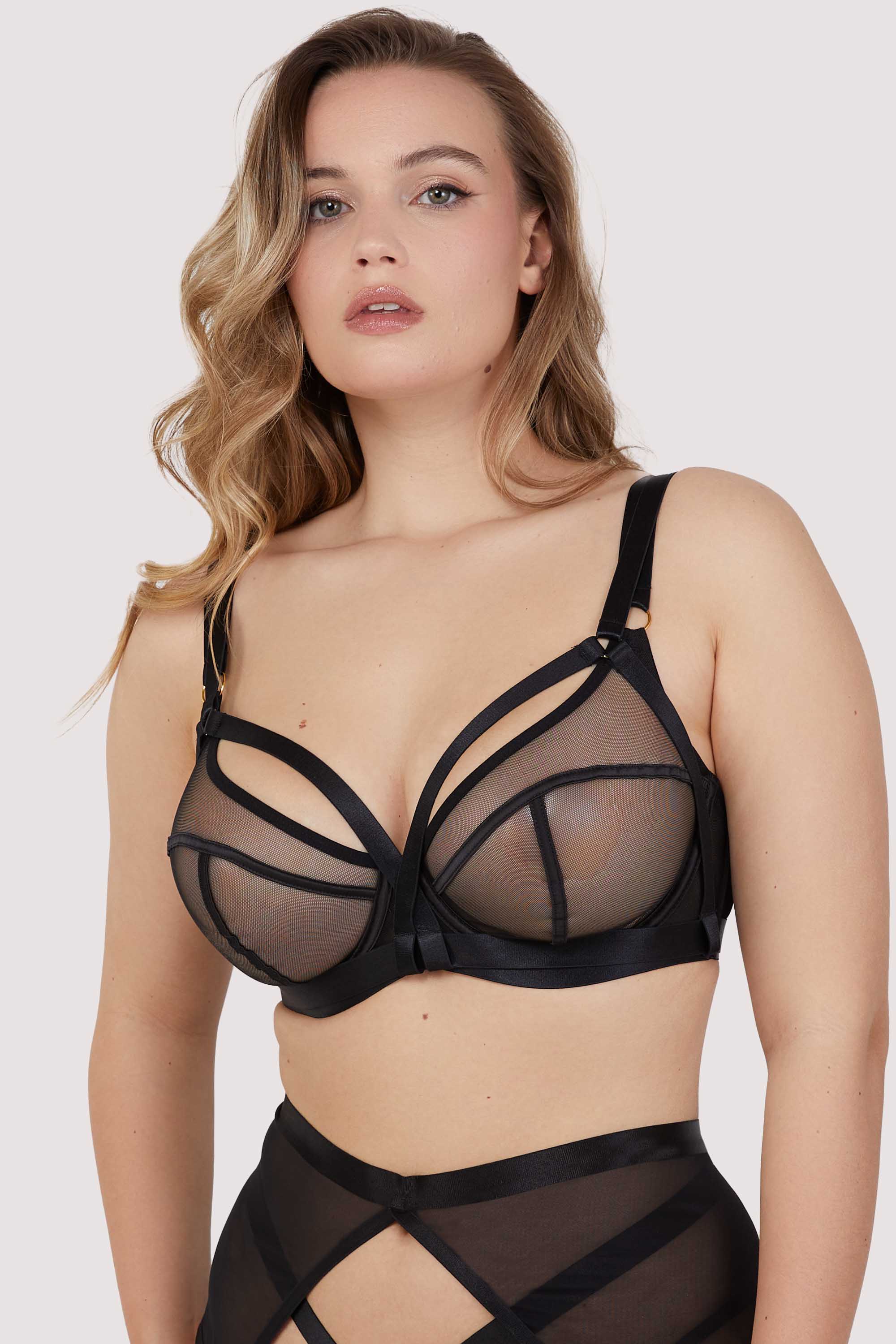 Regent Black Mesh Harness Balcony Set - Image 2