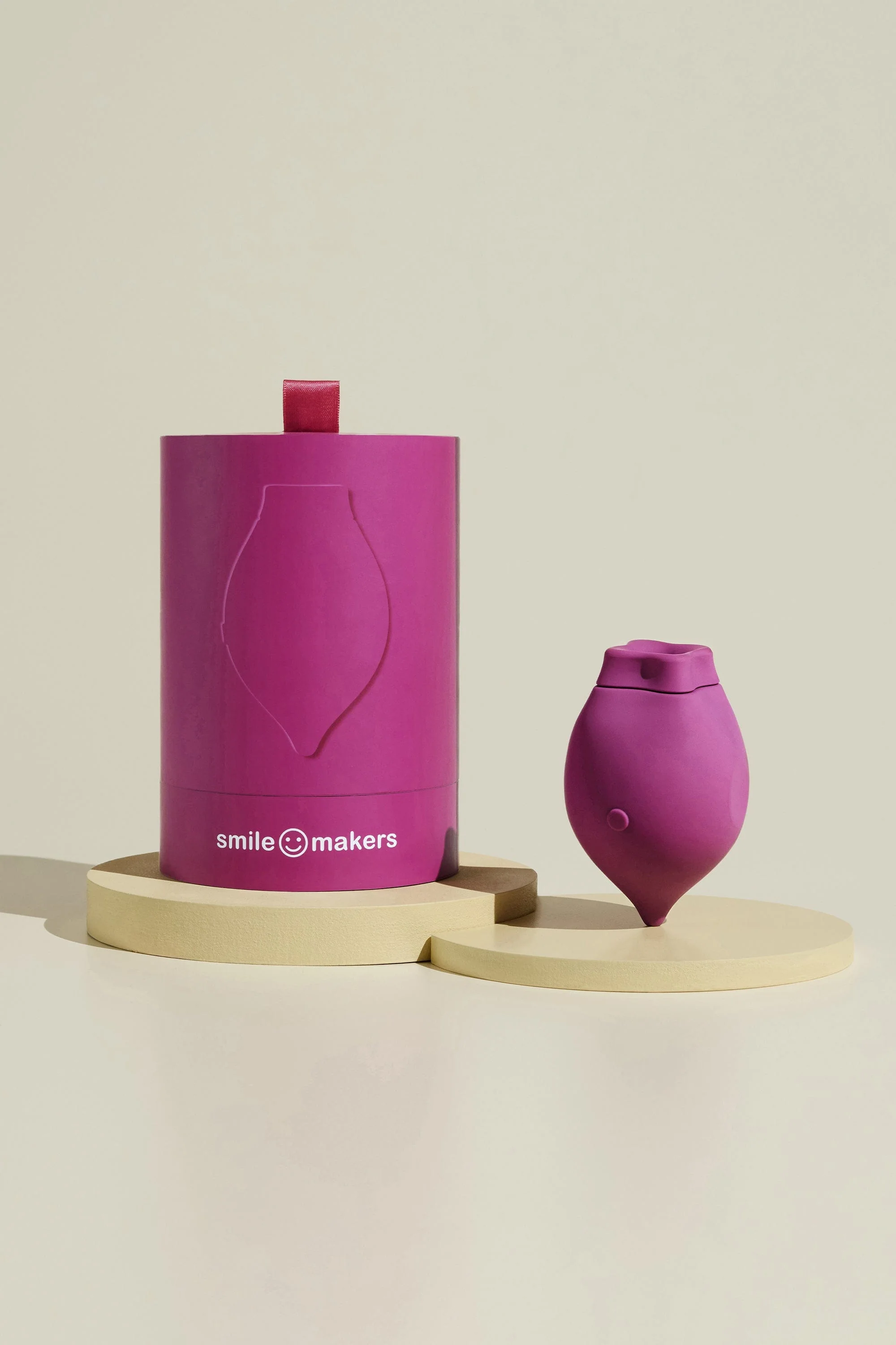 The Poet Suction Clitoral Vibrator - Image 5