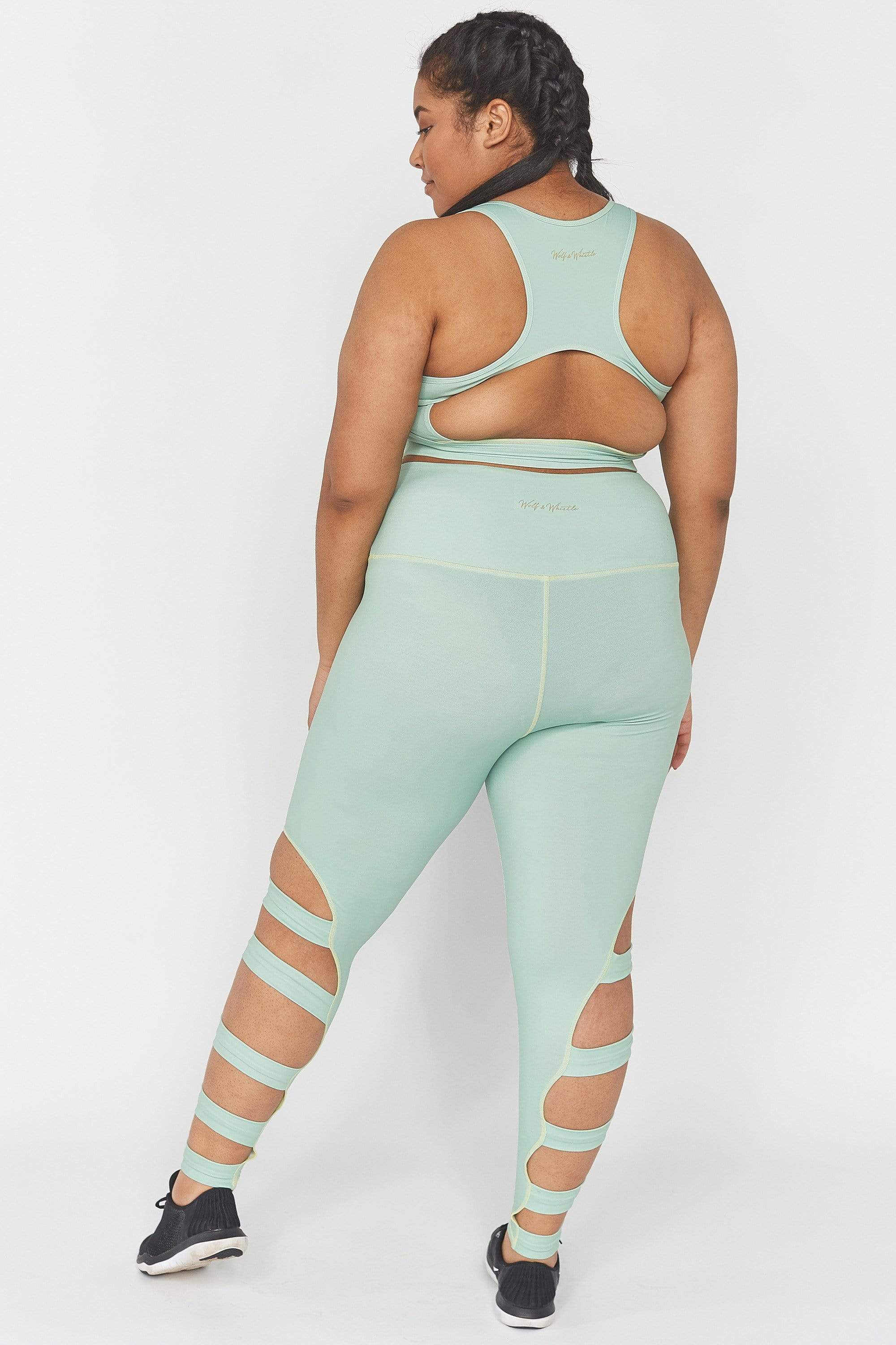 Wolf & Whistle Green Double Strap Back Curve Sports Bra - Image 2