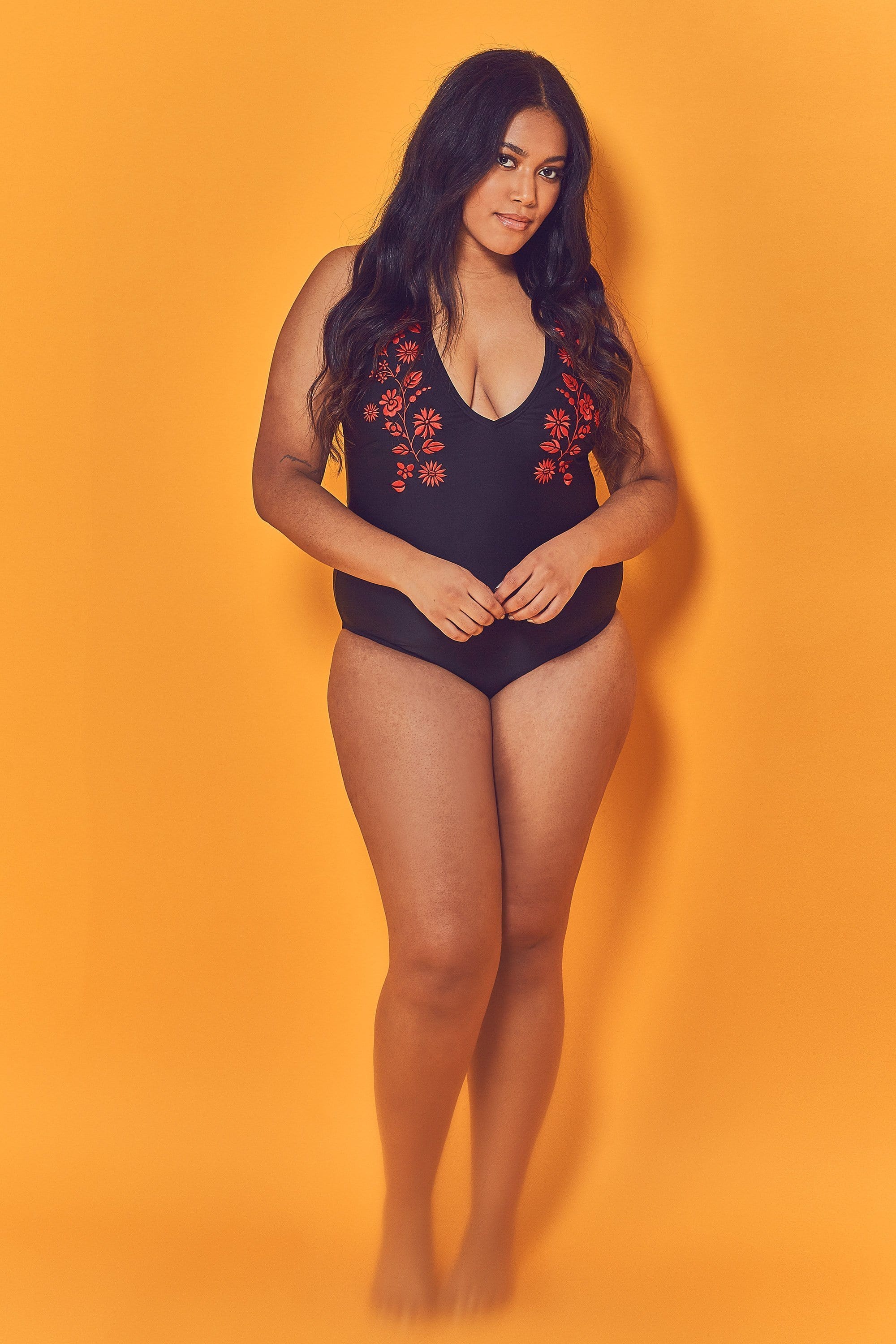 Wolf & Whistle Embroidered Plunge Swimsuit Curve - Image 7