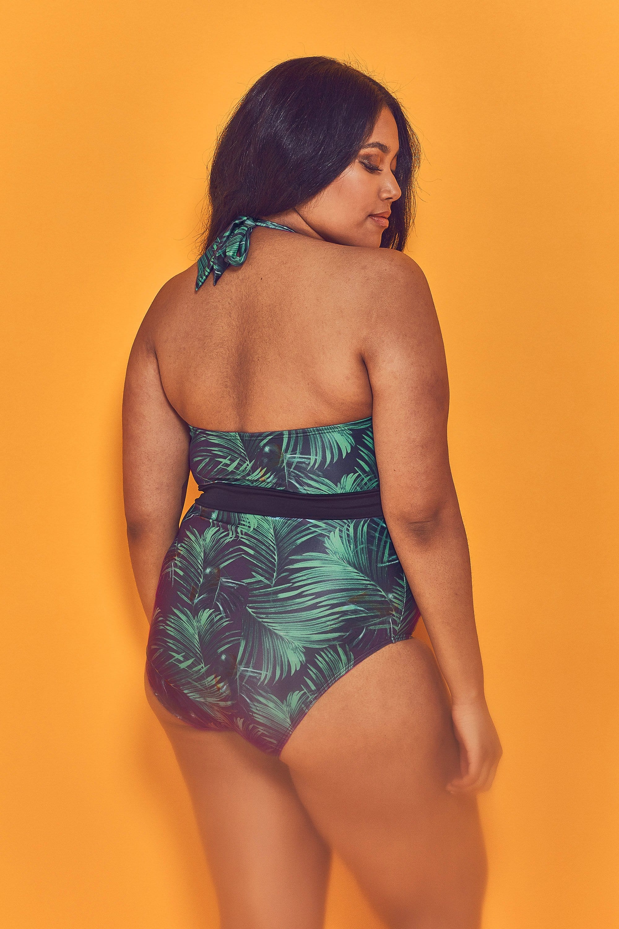 Wolf & Whistle Palm Plunge Belted Swimsuit Curve - Image 2